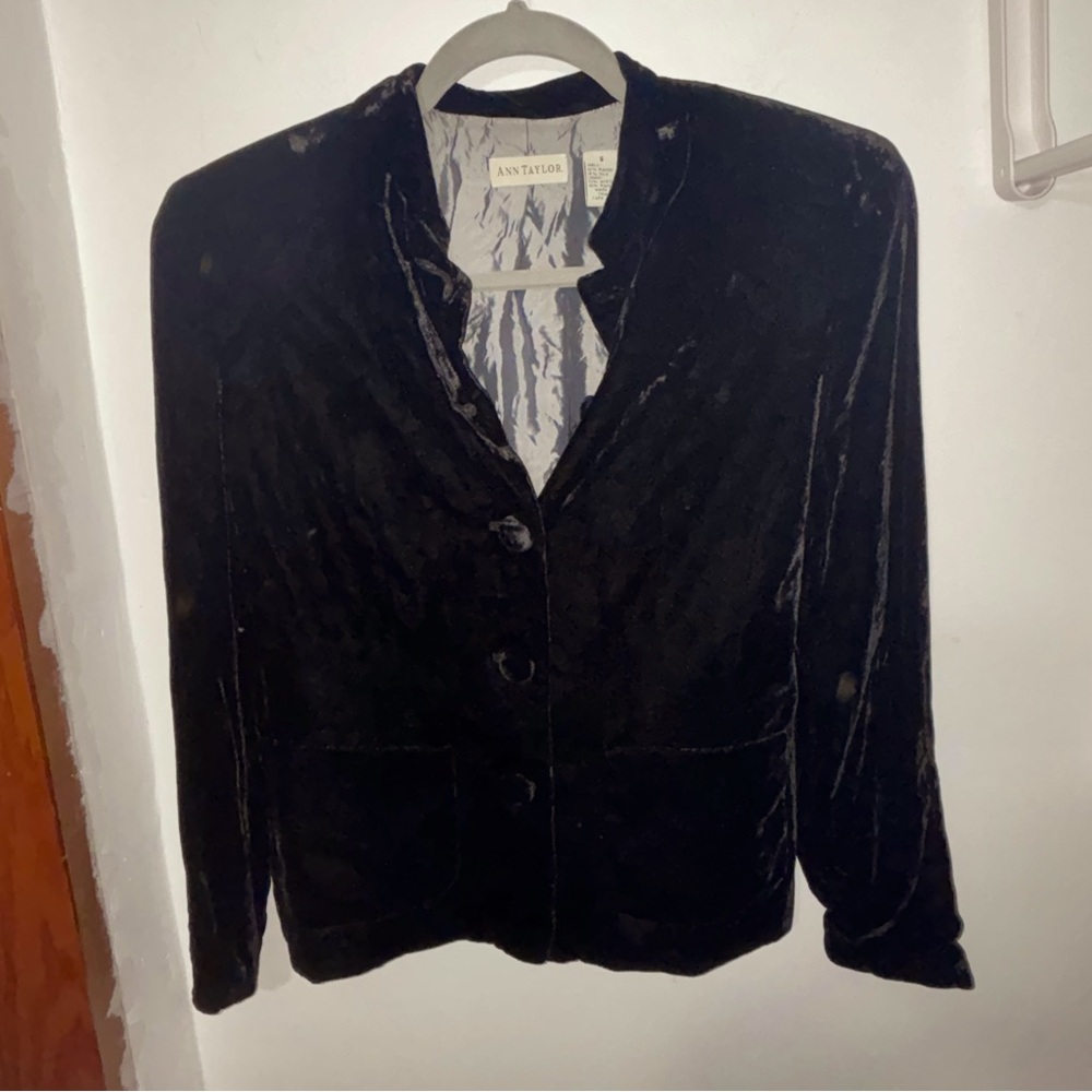 Ann Taylor velvet blazer